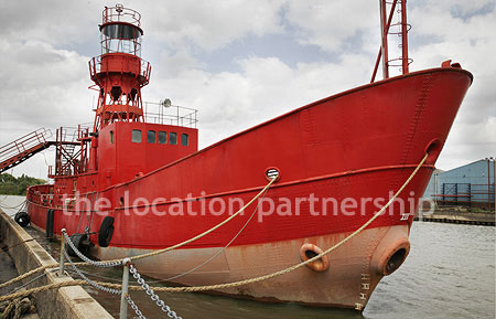 Wonderful old ship with shabby chic interior, used to be used as a floating lighthouse.