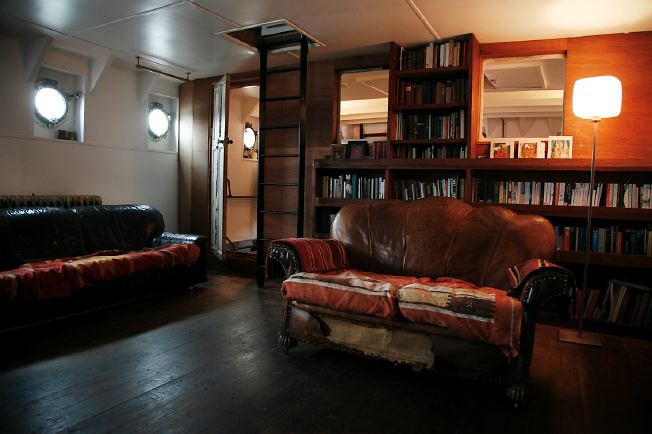 Wonderful old ship with shabby chic interior, used to be used as a floating lighthouse.