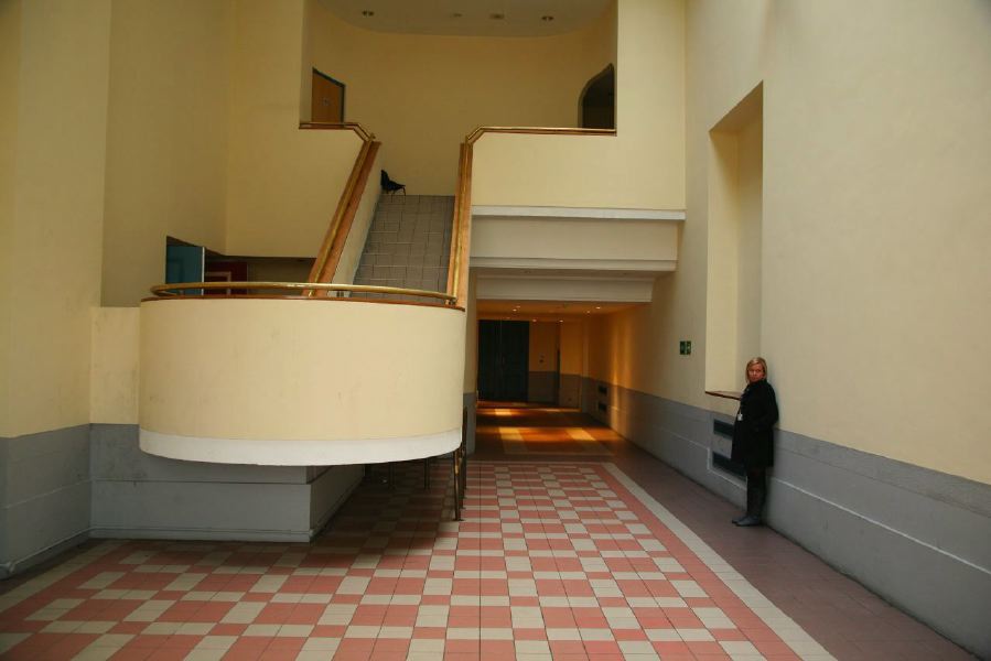 30's staircase