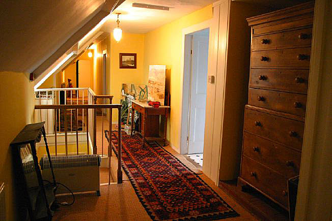 Beautiful Manor House with stunning views over the surrounding countryside. Approximately 45 miles from Central London