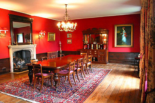 Beautiful Manor House with stunning views over the surrounding countryside. Approximately 45 miles from Central London