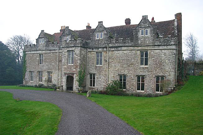 Beautiful Manor House with stunning views over the surrounding countryside. Approximately 45 miles from Central London