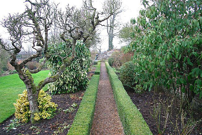 Beautiful Manor House with stunning views over the surrounding countryside. Approximately 45 miles from Central London