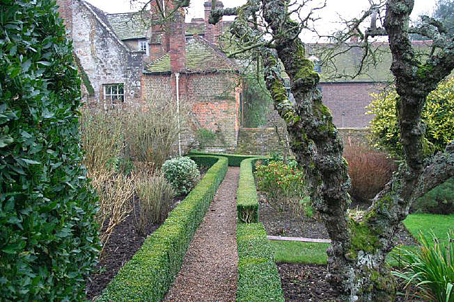 Beautiful Manor House with stunning views over the surrounding countryside. Approximately 45 miles from Central London