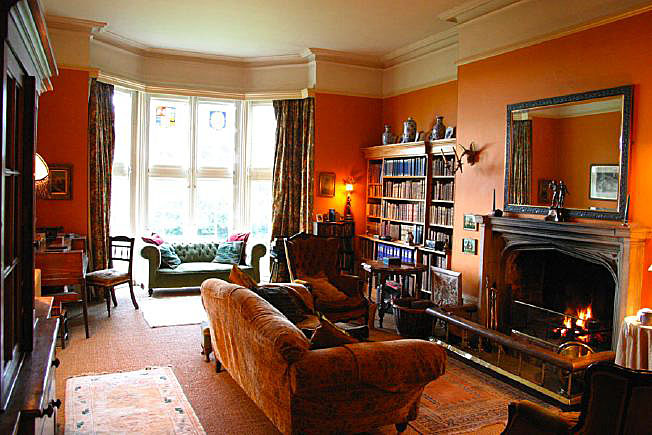 Beautiful Manor House with stunning views over the surrounding countryside. Approximately 45 miles from Central London