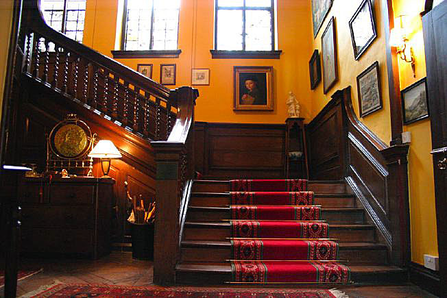 Beautiful Manor House with stunning views over the surrounding countryside. Approximately 45 miles from Central London