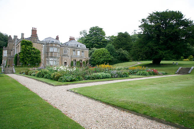 Large grounds on historic country estate, parts of which date back to mid-sixteenth century. NOTE: Noise from nearby main road