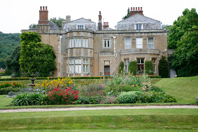 Large grounds on historic country estate, parts of which date back to mid-sixteenth century. NOTE: Noise from nearby main road