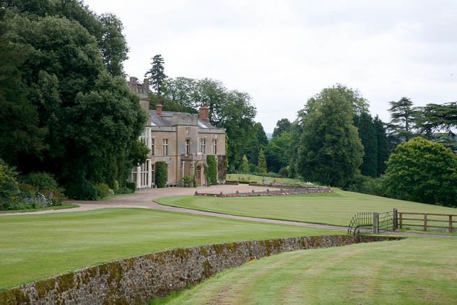 Large grounds on historic country estate, parts of which date back to mid-sixteenth century. NOTE: Noise from nearby main road